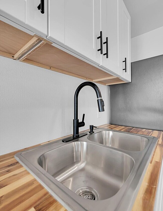 Building Photo - Newly remodeled 3BD 2BA Home in Waco - Near Baylor University