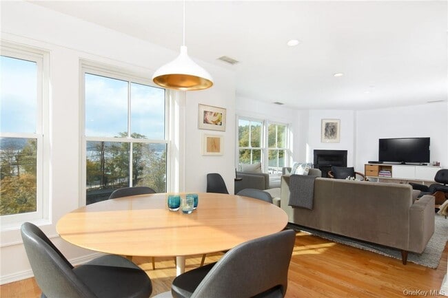 Building Photo - 27 N Buckhout St