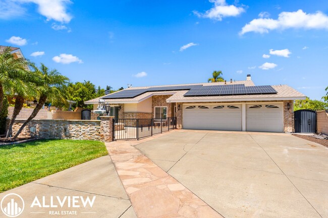 Building Photo - Resort-Style Single-Story Pool Home on a Cul-de-Sac in Laguna Hills!