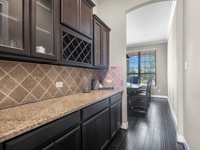 Building Photo - 24910 Meadowthorn Crest Ln