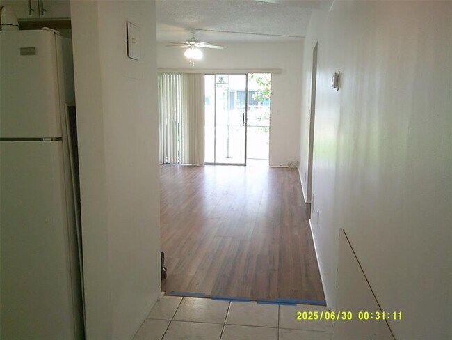 Building Photo - 5800 Margate Blvd
