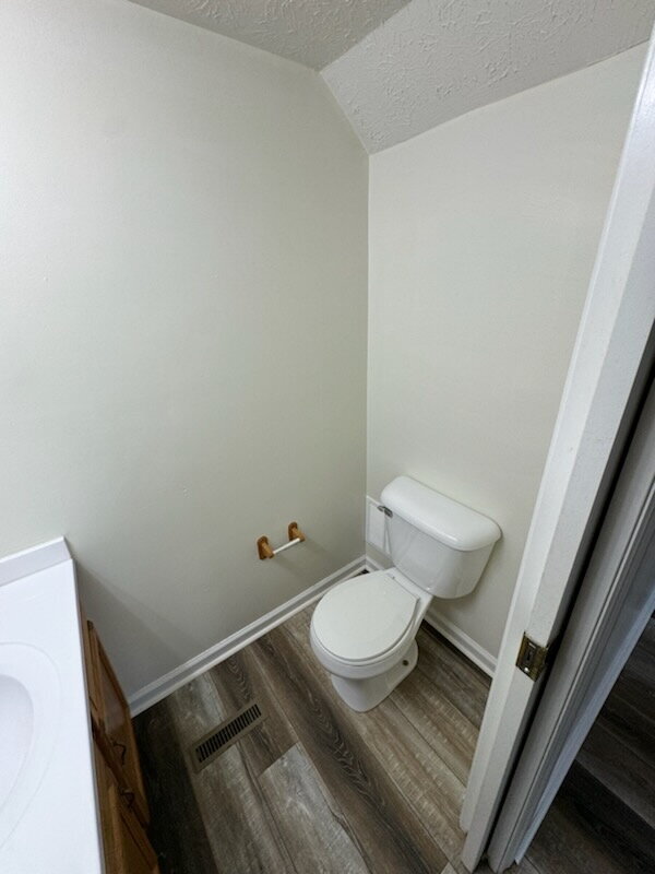 Building Photo - Two Bedroom Townhome