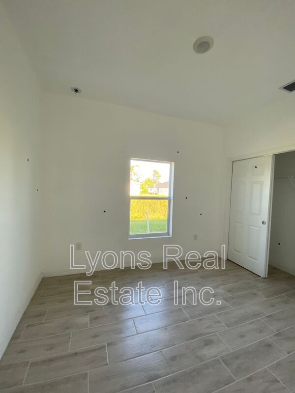 Building Photo - 13238 Keystone Blvd