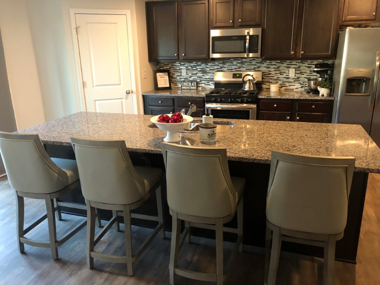 Building Photo - 8220 Waxhaw Hwy