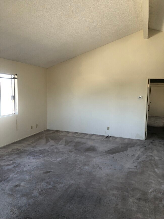 Living room - 2029 W 182nd St