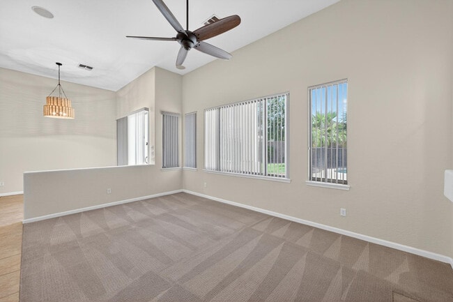 Building Photo - 4385 S Crosscreek Dr