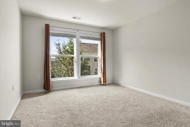 Building Photo - 3073 Rittenhouse Cir