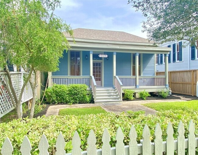 Primary Photo - 2012 Ursuline St