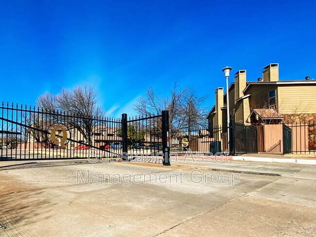 Building Photo - 14443 N Pennsylvania Ave