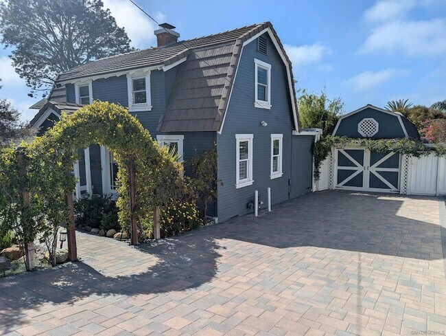 Building Photo - 201 N Rios Ave