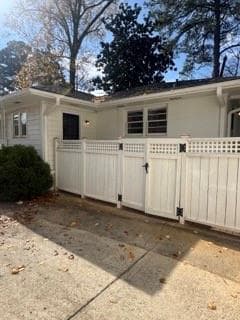 Building Photo - 360 Maple Ave NW