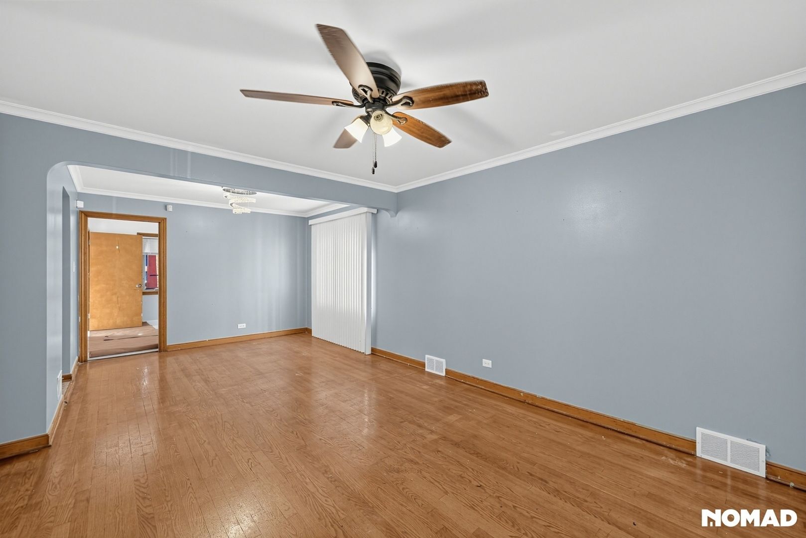 Building Photo - 14733 Ln Salle St