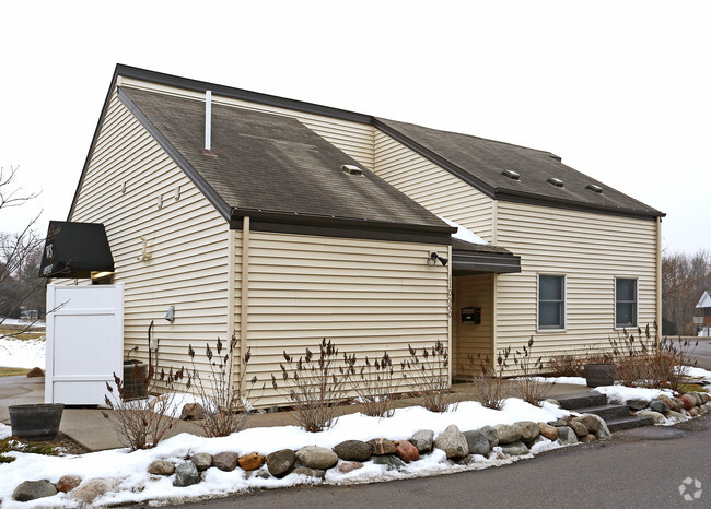 Primary Photo - Windstone Townhomes