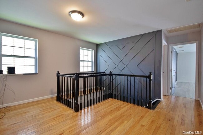 Building Photo - 346 Angelo Dr