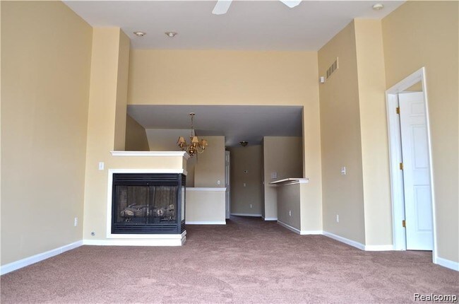 Building Photo - 43513 Pendleton Cir