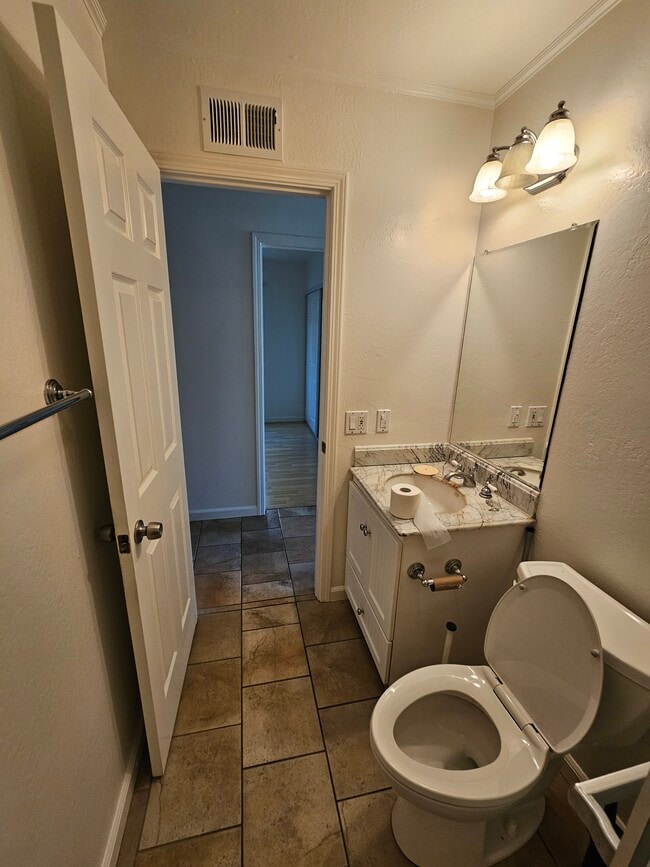 Building Photo - 119 Houlton Ct