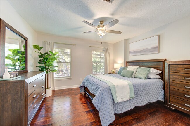 Building Photo - 12503 Whispering Sands Ct