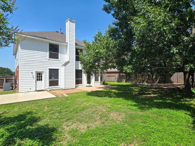 Building Photo - 17692 Box Canyon Terrace