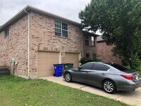 Building Photo - 4625 Bridlewood Ln