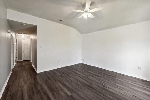 Building Photo - 2417 Highland Meadows Dr