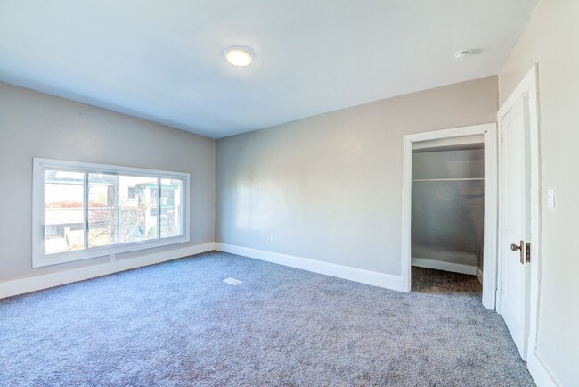 Building Photo - 426 Edgemont St