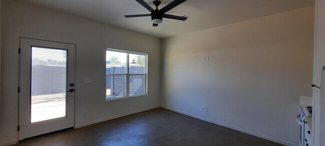 Building Photo - 1716 N 20th St