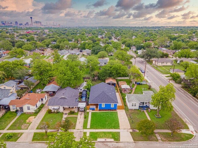 Building Photo - 1039 McKinley Ave