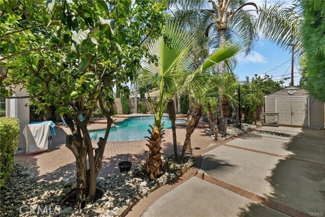 Building Photo - 6502 Matilija Ave