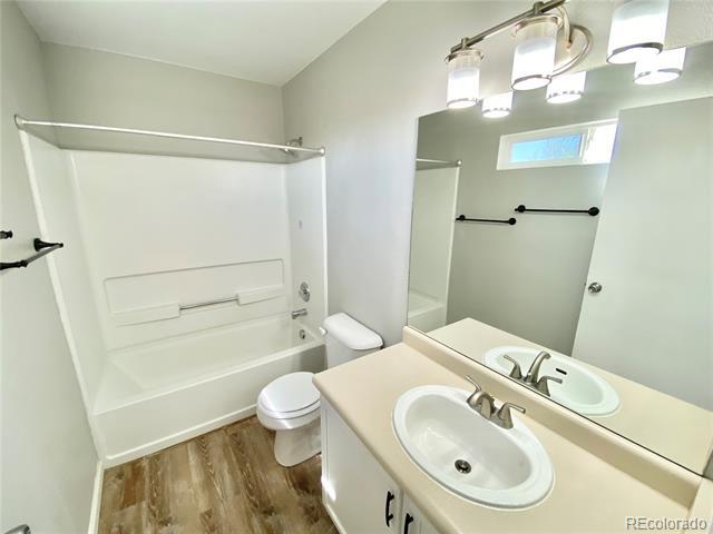 Building Photo - 6265 Aquatic Cir