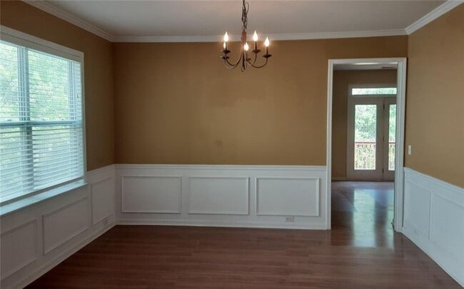Building Photo - 132 Lakeshore Pkwy