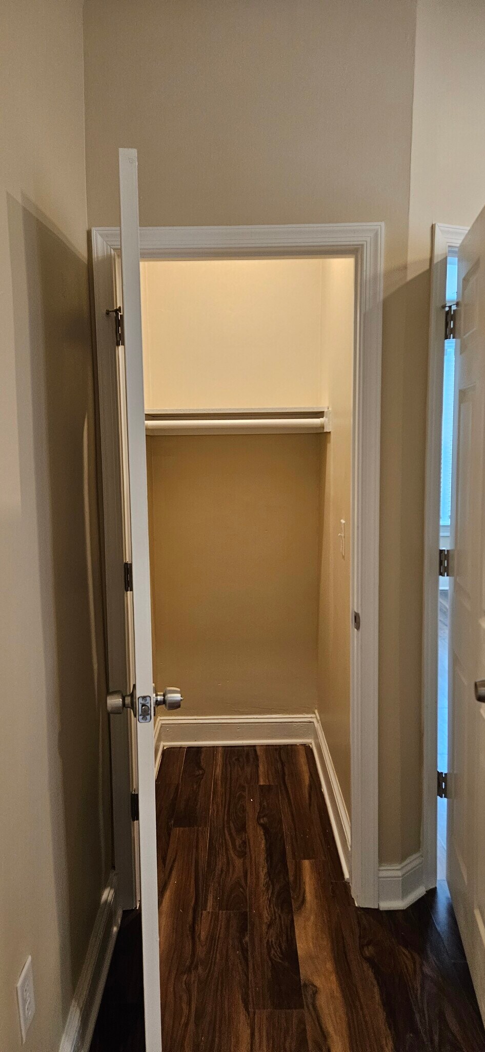 Building Photo - 2016 1st St NW