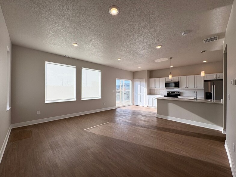 Interior Photo - Edgeland Waukee!