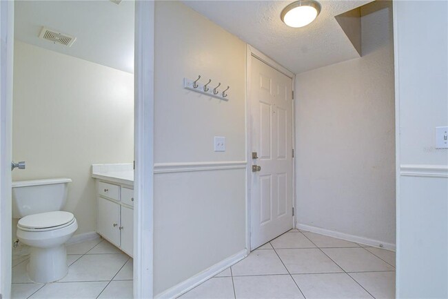 Building Photo - 230 Cypress Pl