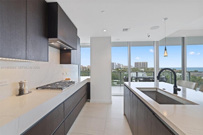 Building Photo - 2200 N Ocean Blvd