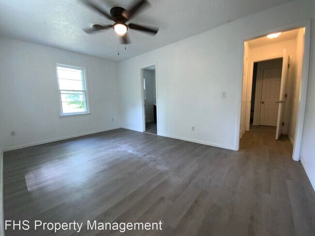 Building Photo - 4 br, 2 bath House - 1731 W Walnut