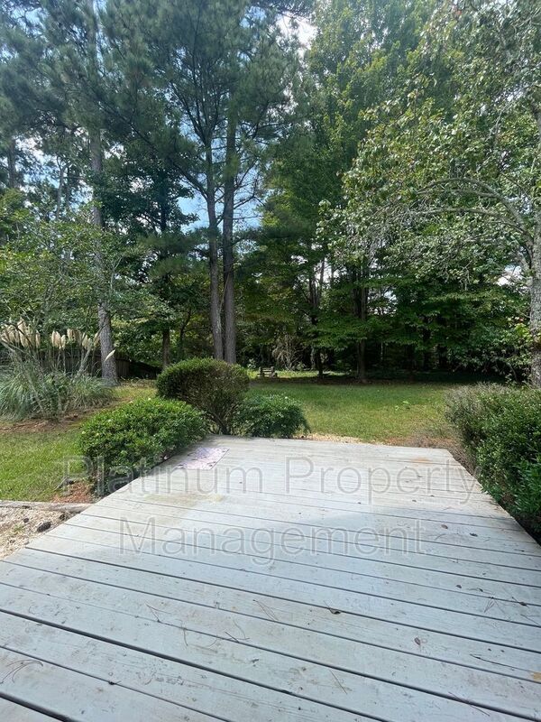 Building Photo - 1020 Twin Brook Ct NW