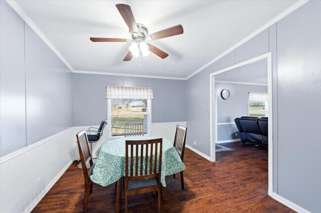 Building Photo - 2828 Sandusky Rd E