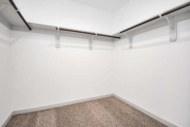 Building Photo - 12814 Heddington Grv Ln