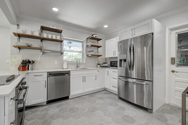 Building Photo - 309 Rilyn Dr