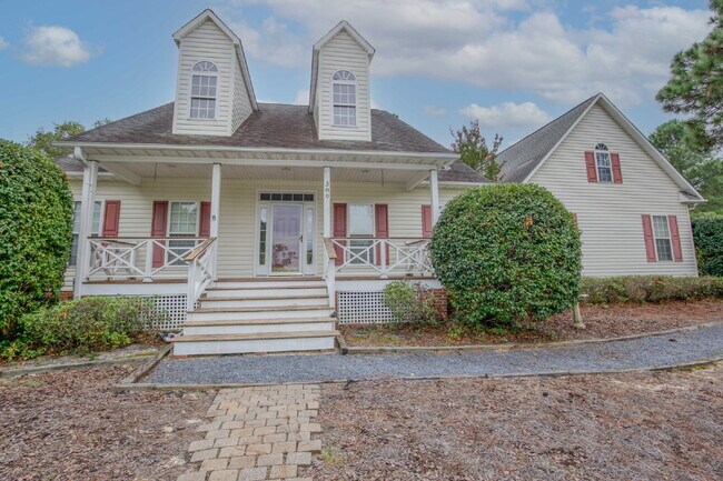 Building Photo - 380 Sullivan Dr
