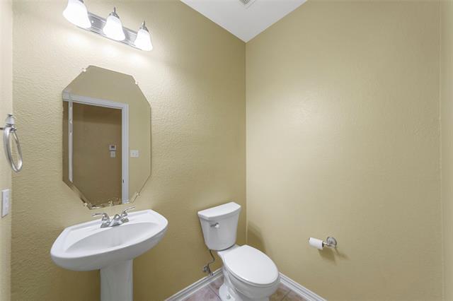 Building Photo - 1623 Mineral Springs Dr