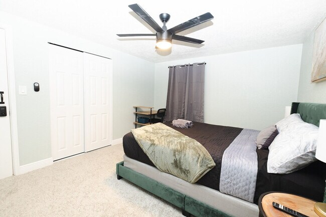 Building Photo - 3007 E 21st Ave