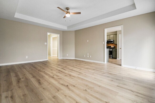 Building Photo - Pet Friendly Three Bedroom!