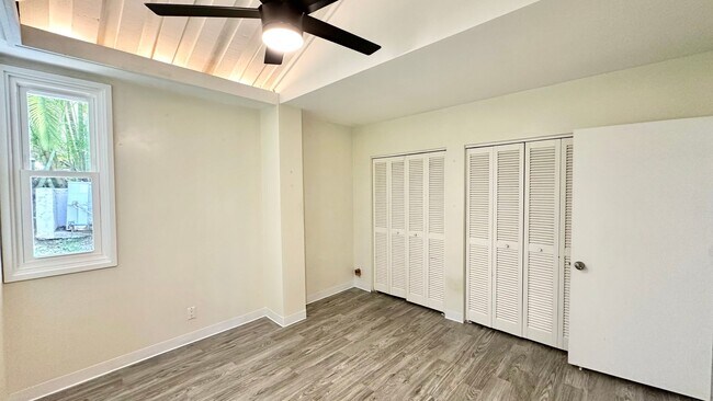 Building Photo - 3643 Diamond Head Rd