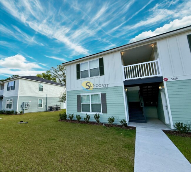 Building Photo - 5669 George Ct