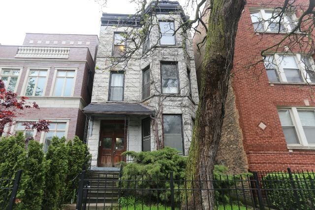 Building Photo - 2661 N Burling St
