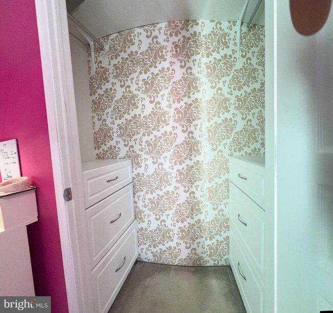 Building Photo - 209 Sills Ln