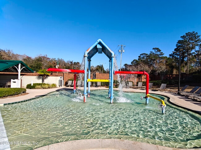 Building Photo - 1563 Lakeway Dr