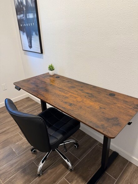 Building Photo - 3711 Nashville Ave