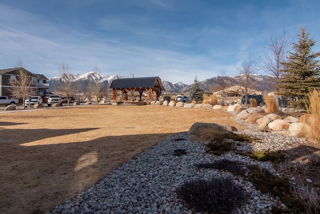 Building Photo - 120 Barnwood Cir